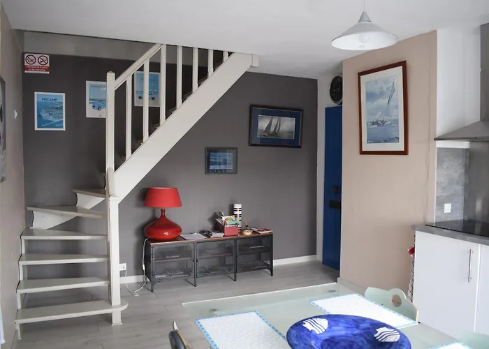 Les Hirondelles Appartement *